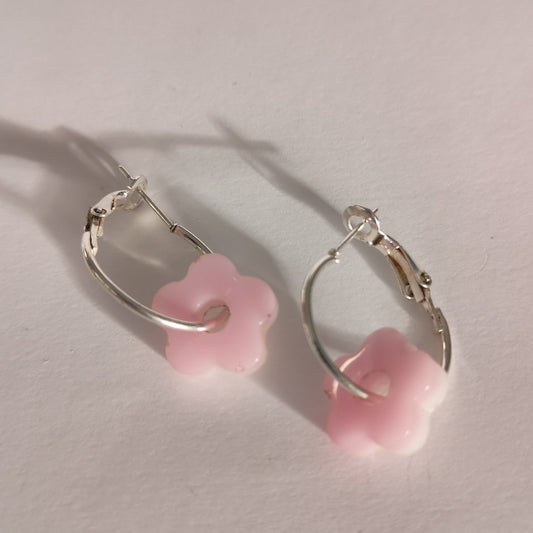 Pink & White Resin flower Huggies (Reversible)